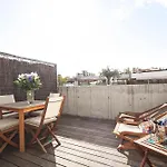 דירה My Space Emirates - Park Gueell Triplex With Private Terrace ברצלונה
