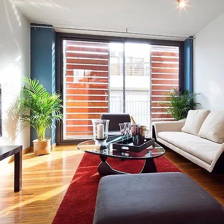 דירה My Space Emirates - Park Gueell Triplex With Private Terrace
